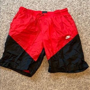 Nike Sportswear black red colorblock shorts XL
